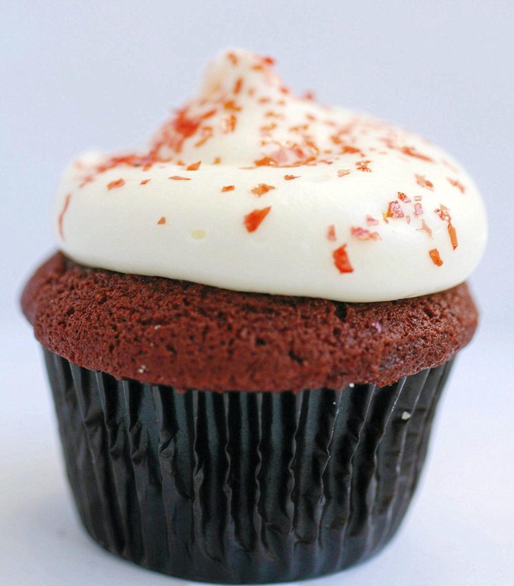 Table Talk Kupcakz Bakery Giving Away Birthday Cupcakes Today Dining Tulsaworld Com