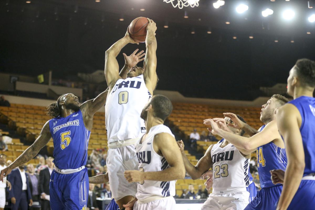 Men S Basketball Oral Roberts Falls Short To League Leader South