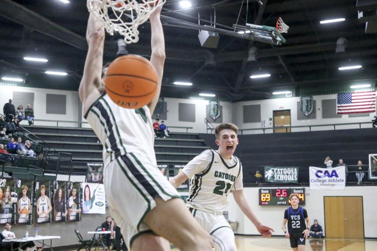 Boys basketball: Greenwood's big game propels Marin Catholic past