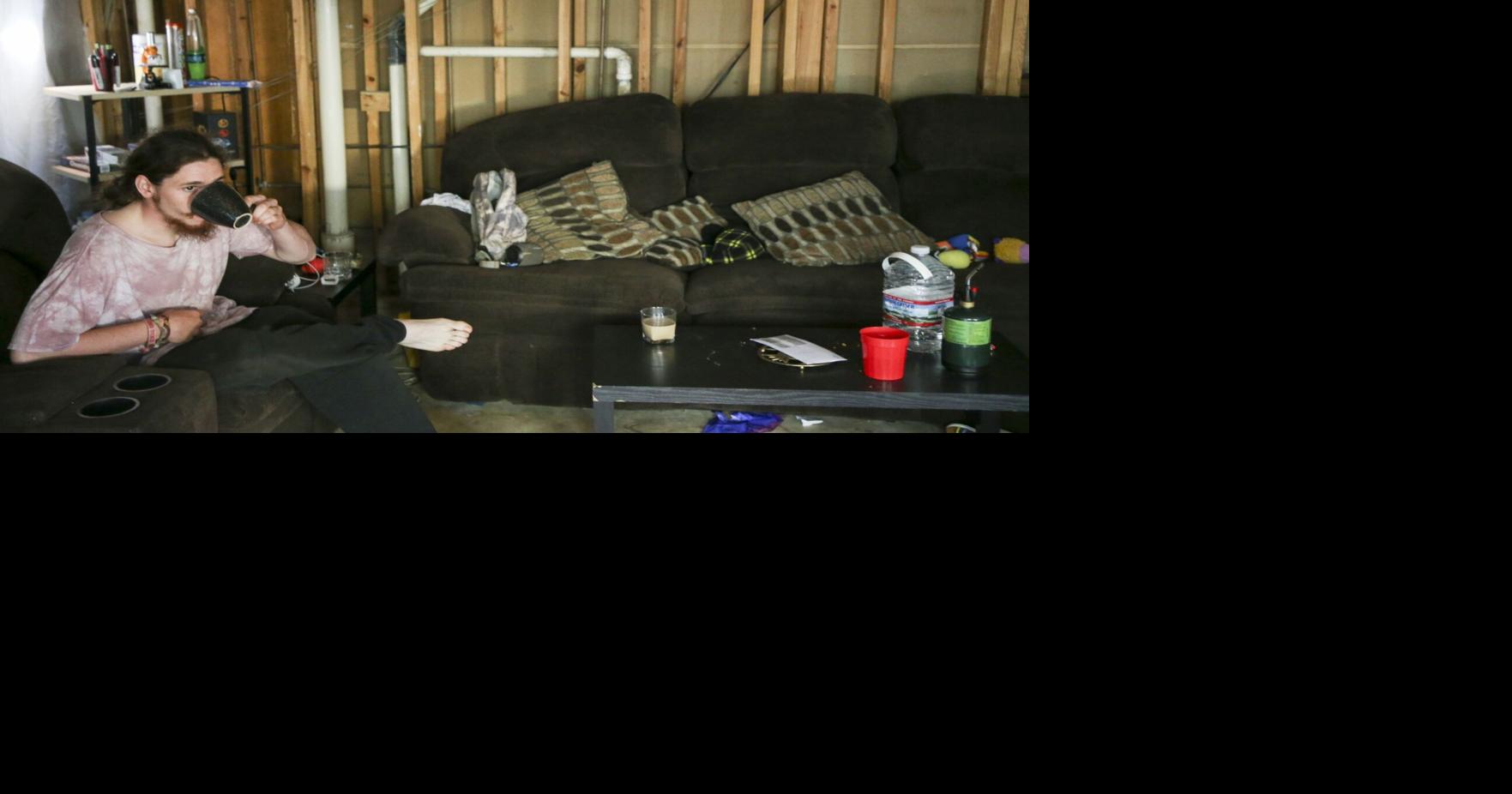 Photos Vista Shadow Mountain Apartments tenants searching for answers