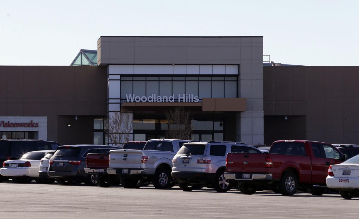 Woodland Hills Mall Sears store among closures in bankruptcy