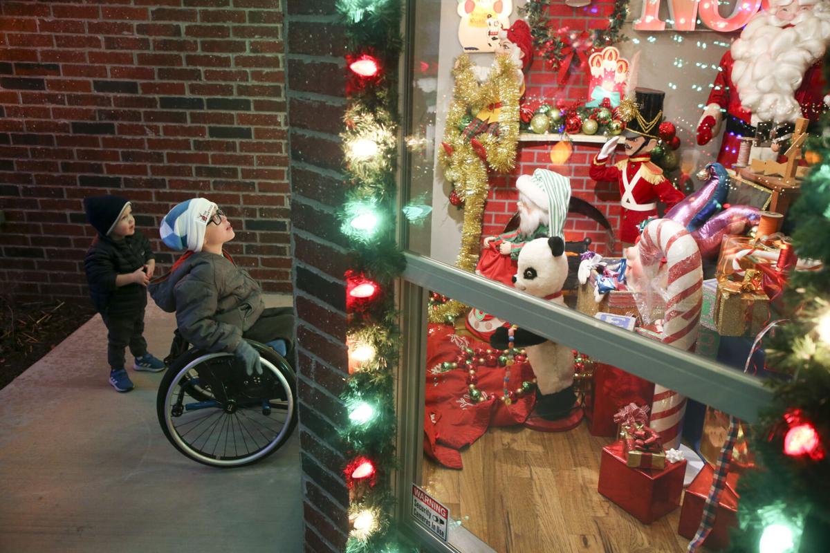Hannibal Ny Christmas Giveaway 2022 Crazy About Christmas: Jenks Home Featured In Abc's 'The Great Christmas  Light Fight' | Entertainment | Tulsaworld.com