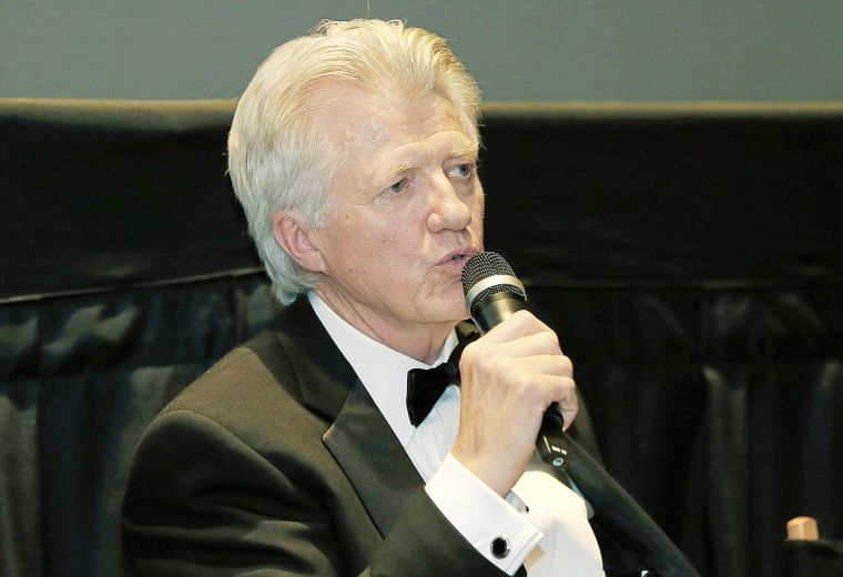 Tulsa doctor plays president, produces faithbased thriller 'Persecuted