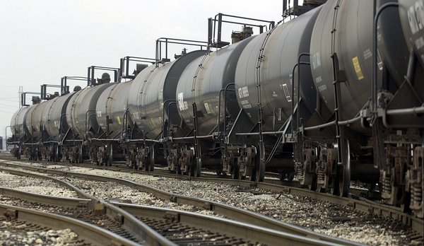 Producers turn to railroads for shipping Bakken crude