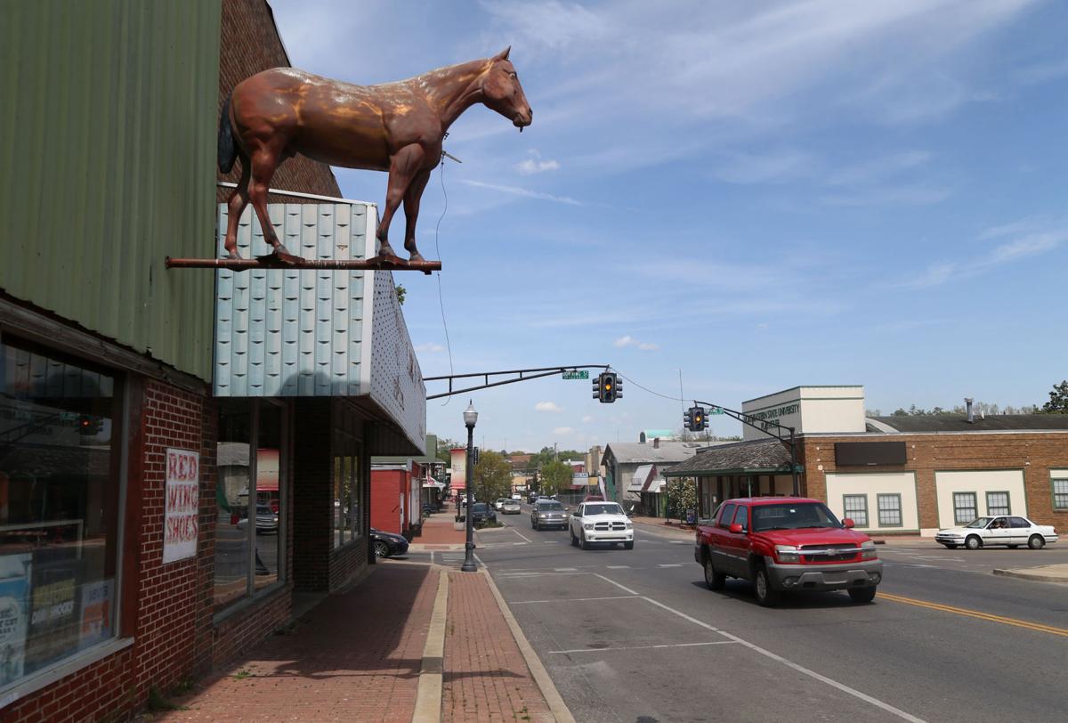 17 towns in 2017 Tahlequah continues to celebrate 'Where the Red Fern