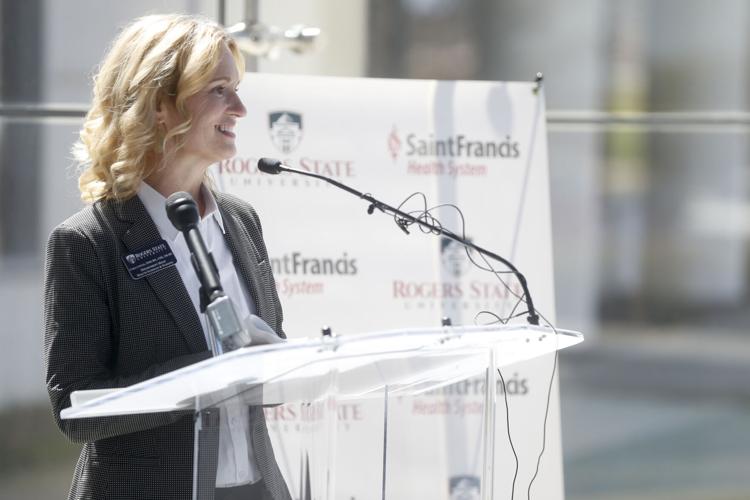 040423-tul-nws-nursingeducation-p2