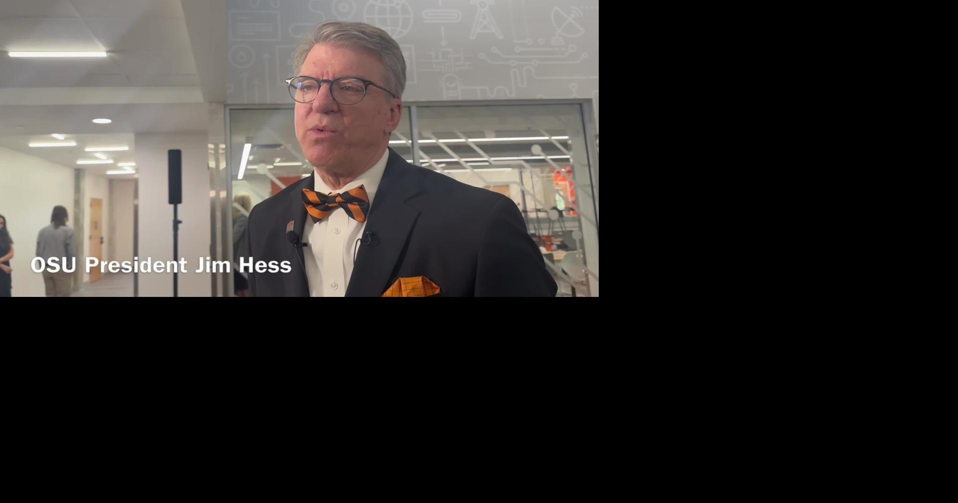 OSU President Jim Hess speaks at OSU-Tulsa event