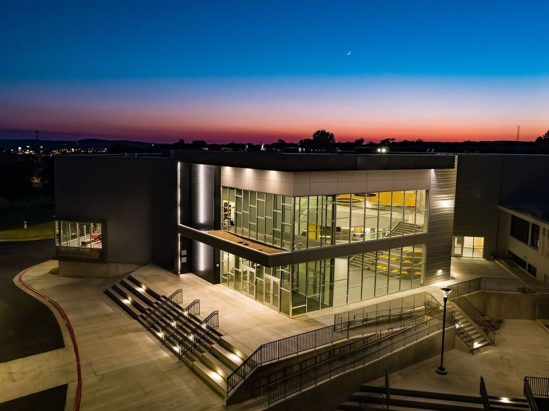 New Freshman Academy Stem Center Open For Business Sand Springs Leader Tulsaworld Com