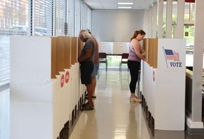 082324-tul-nws-earlyvoteday1-p1 (copy)