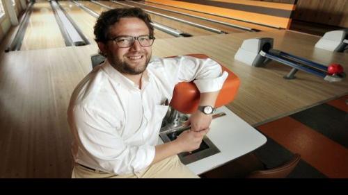 Bowling Alley Rolling In Business News Tulsaworld Com
