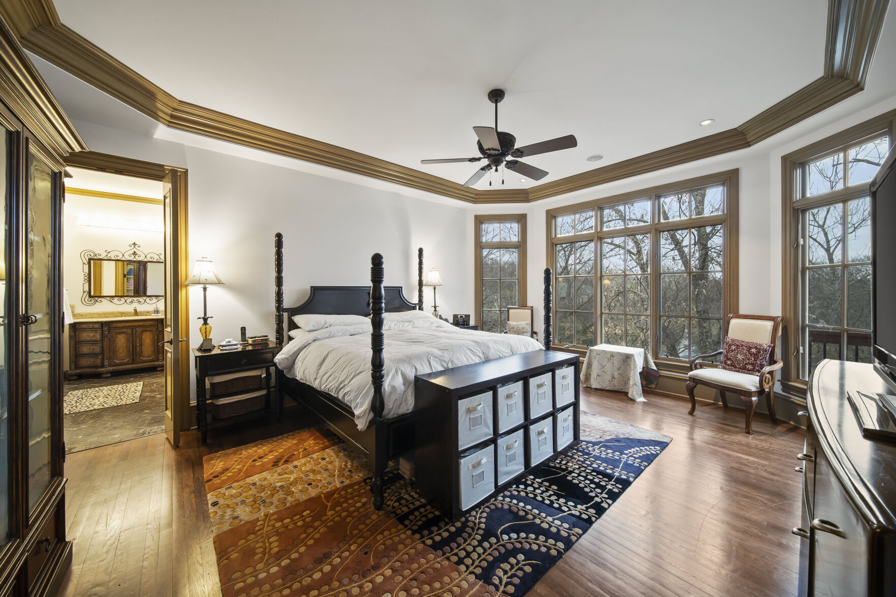 MASTER BEDROOM