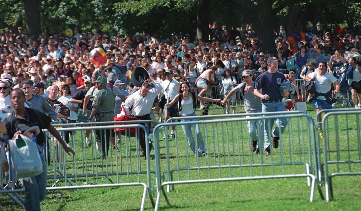 Throwback Tulsa: Garth Brooks hosts at least 300K in free ...