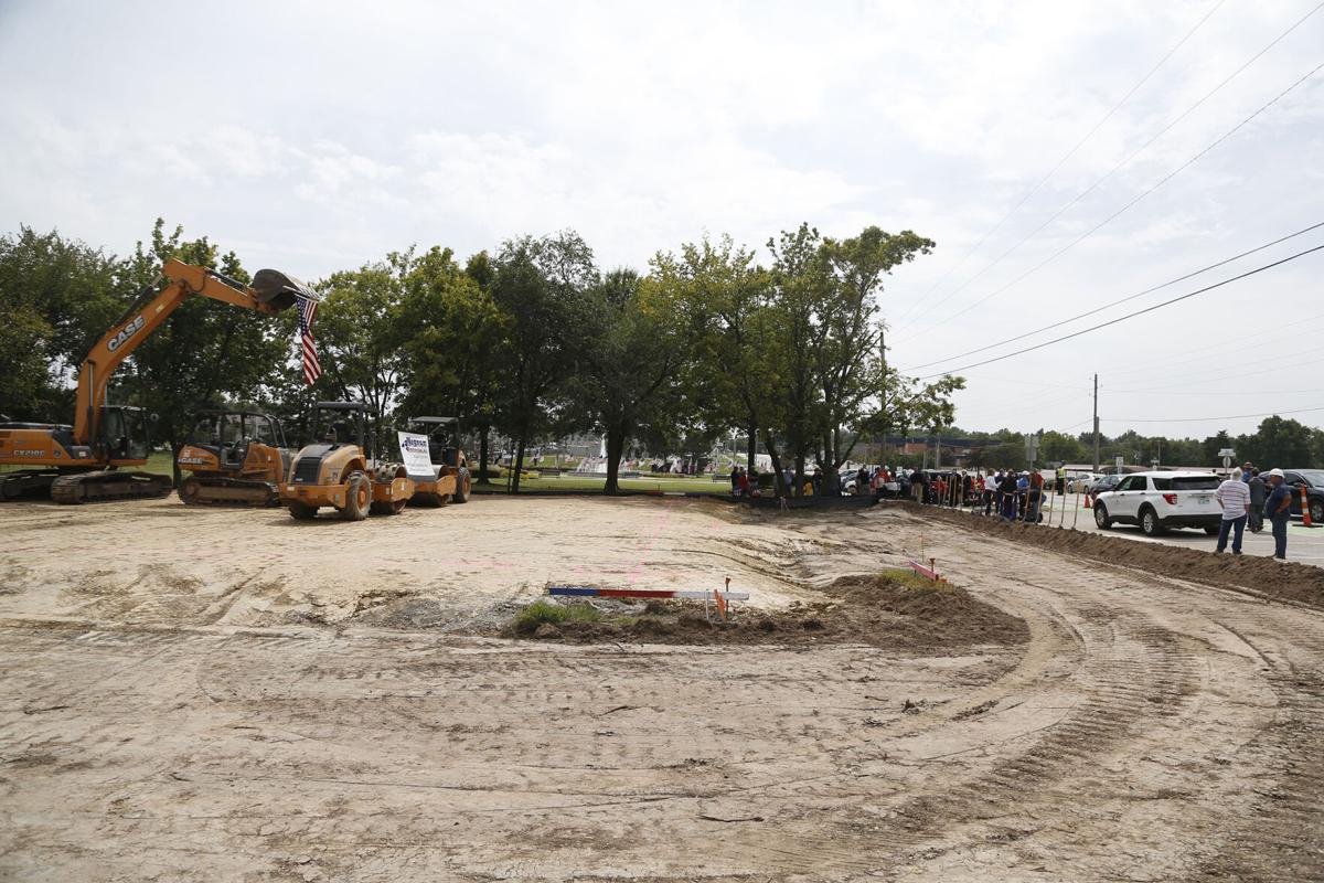 Broken Arrow Breaks Ground On Roughly 1 1 Million Meeting Facility For Veterans Local News Tulsaworld Com Hale (christian slater) and deakins (john travolta … badass normal: broken arrow breaks ground on roughly