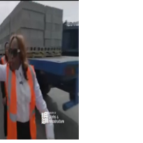 MINISTER SAYS NO CARGO BACKLOG AT PORTS