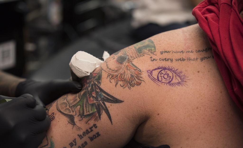 Friday The 13th Brings Hundreds To East Texas Tattoo Shops Local News Tylerpaper Com