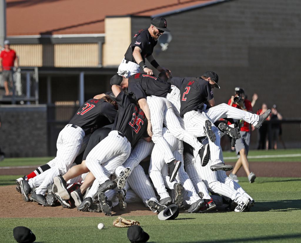 Oregon baseball wins Nashville Regional, advances to first super regional  since 2012 - The Oregonian