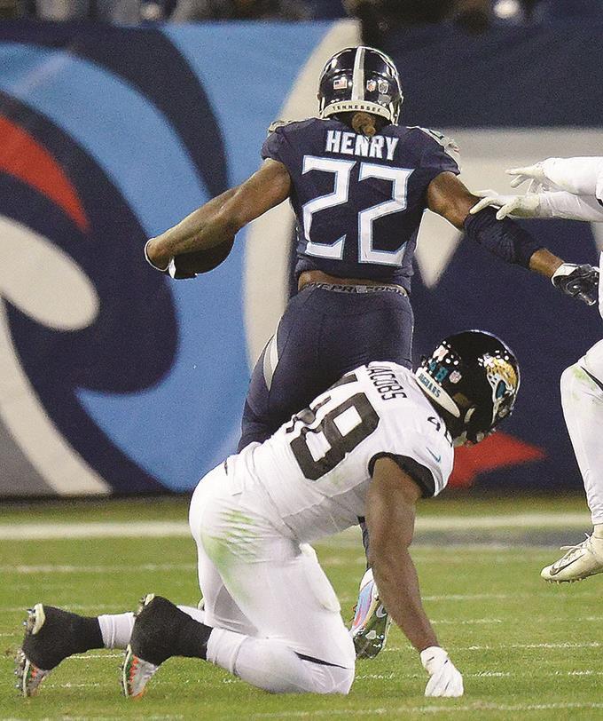 Henry Runs Into Nfl Record Book As Titans Rout Jaguars 30 9