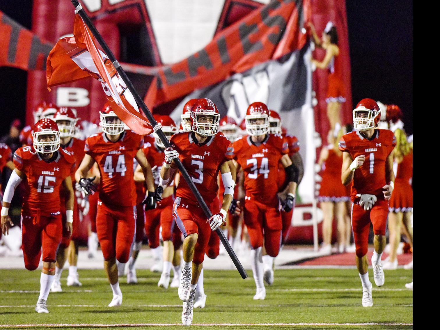 Successful East Texas Football Programs Van Carthage Square Off