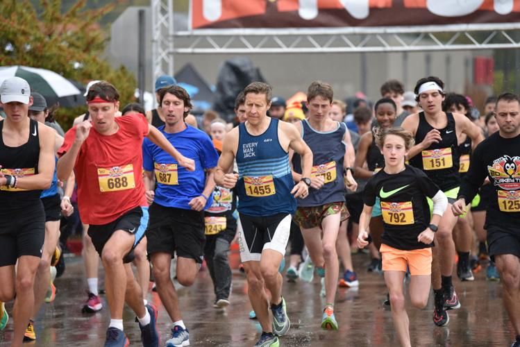 Runners brave the rain for annual Tyler Turkey Trot Local News