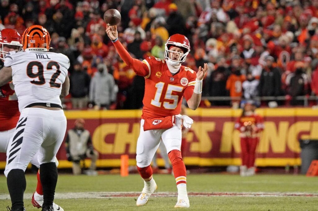 Kansas City wins AFC Championship over Cincinnati 23-20 on last second kick