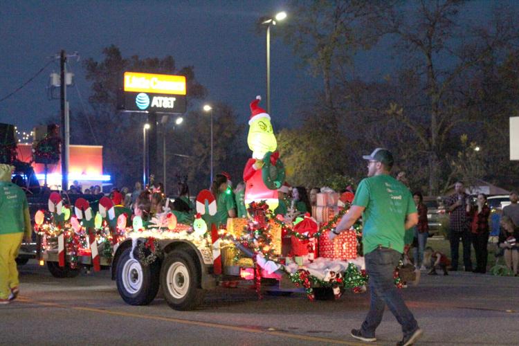 PHOTOS Lindale Rotary Club Christmas Parade Local News