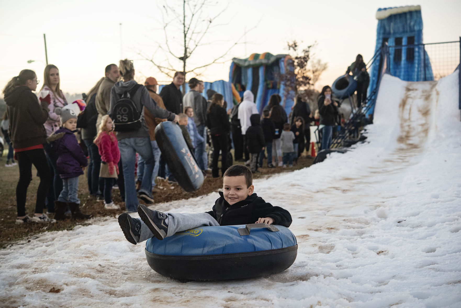 Bullard Turns Into A Snowy Whoville With Grinch-themed Parade And ...