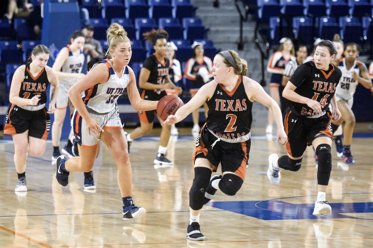 Double Dip Ut Dallas Takes Two From Patriots In Basketball
