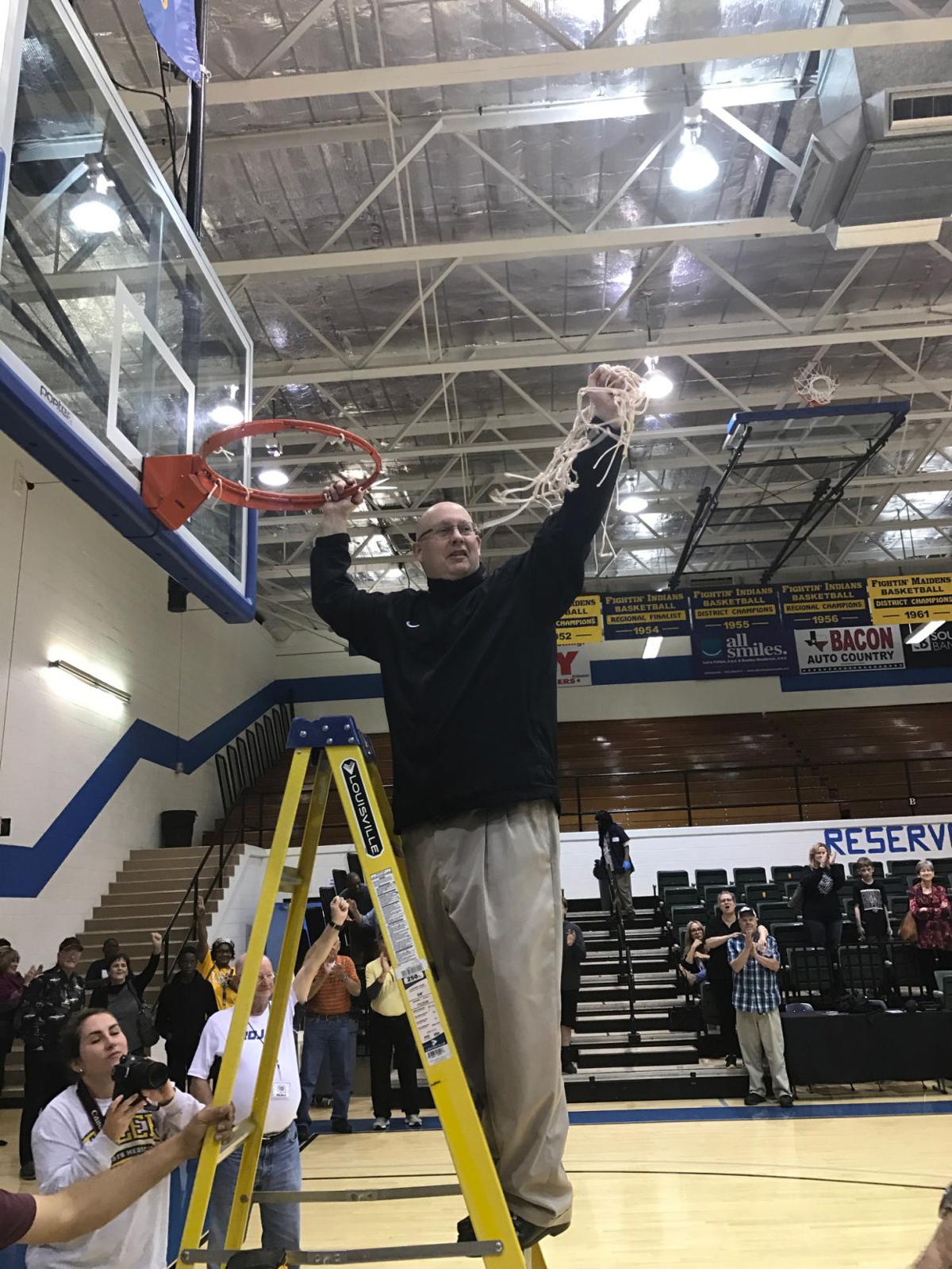 Tyler Junior College Apaches Defeat Kilgore In Region Xiv