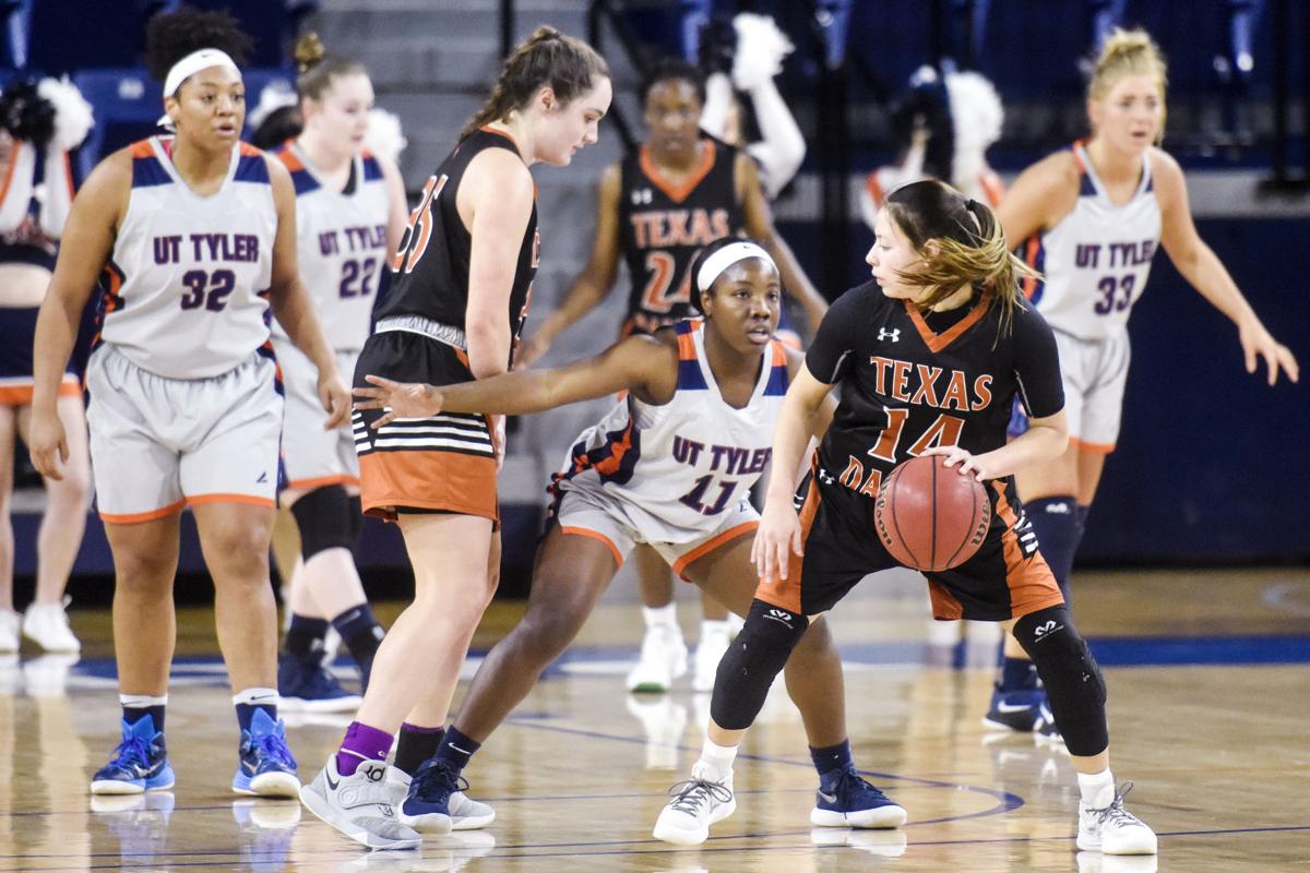 Ut Tyler Vs Ut Dallas Basketball Tylerpaper Com