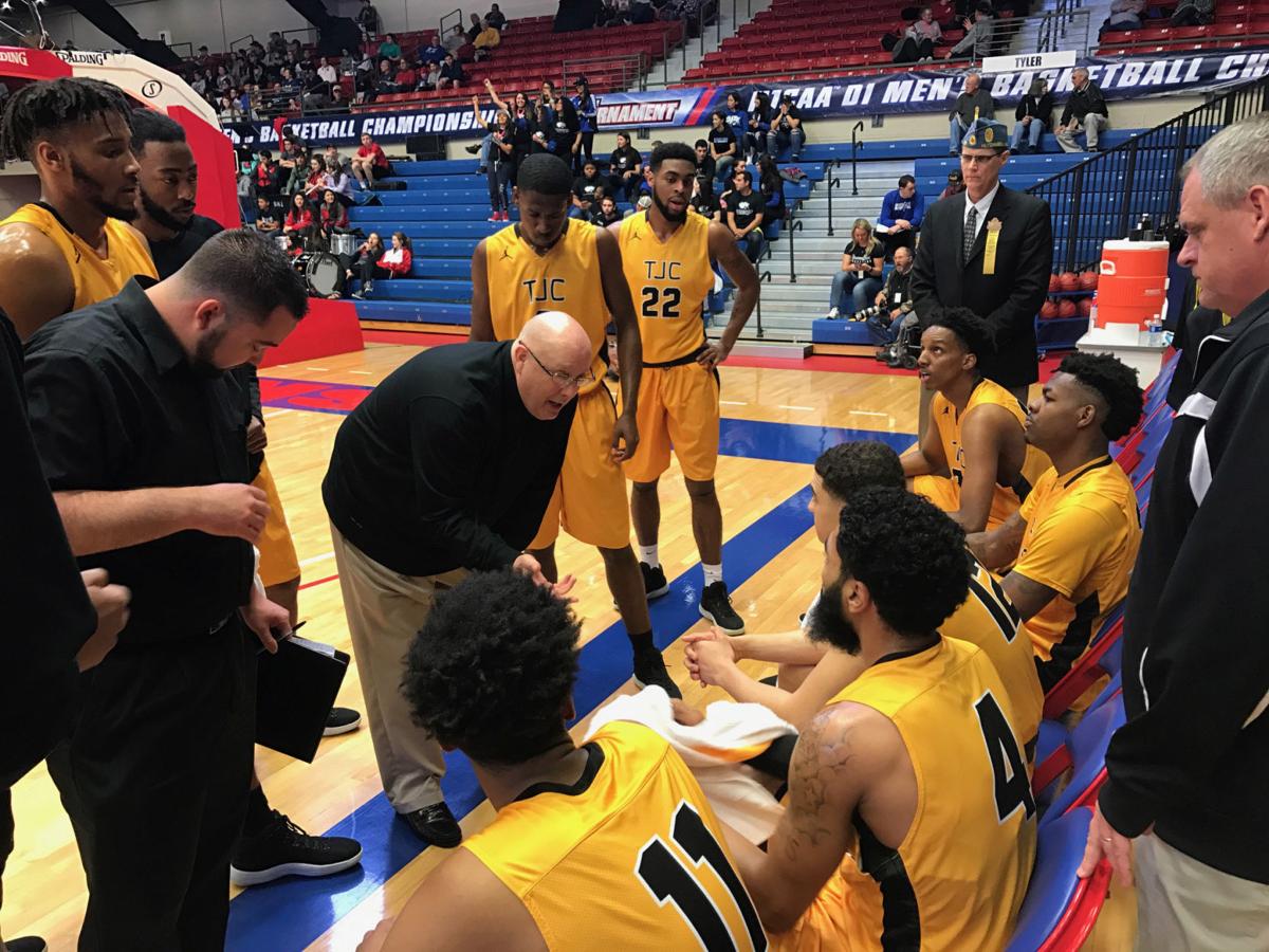 Tjc Apaches Fall To Barton Community College Out Of Njcaa