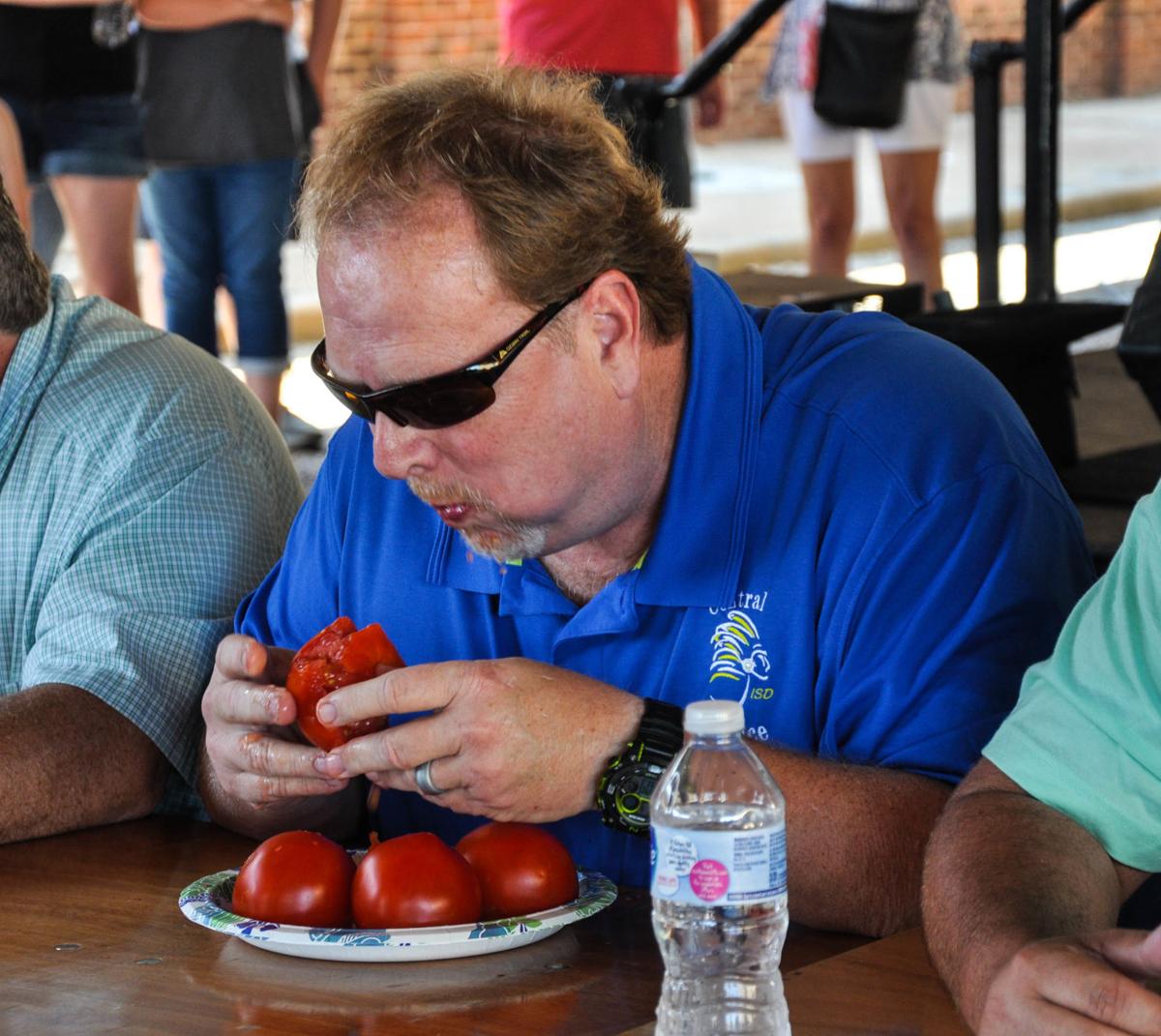 34th Annual Jacksonville Tomato Fest attracts thousands, celebrates