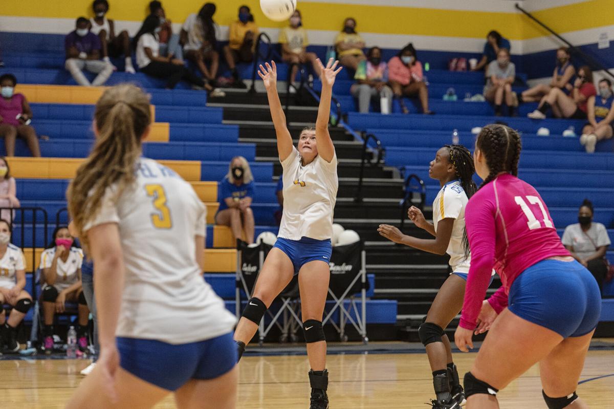 08122020_tmt_sports_arp_chapel_hill_vball_09web.jpg