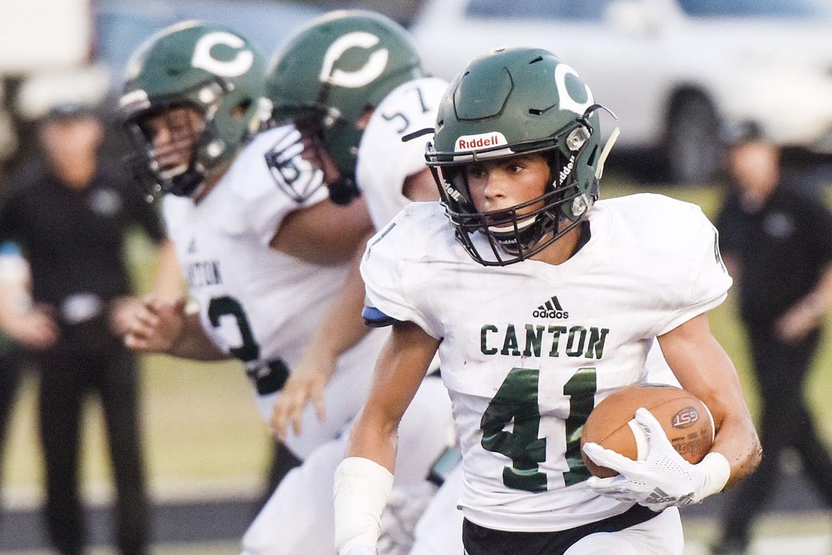Grace Scores 63 40 Win Over Canton In Tyler Football Classic