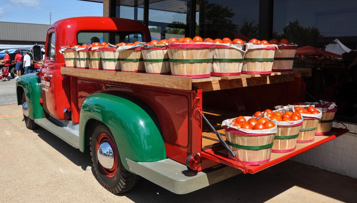 34th Annual Jacksonville Tomato Fest attracts thousands, celebrates