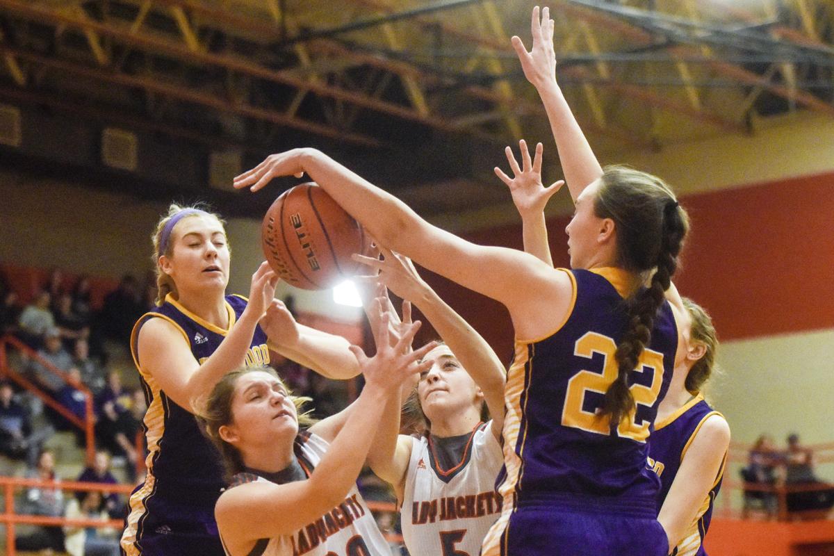 Mineola Stuns No 17 Edgewood In Overtime Lady Bulldogs Take Down