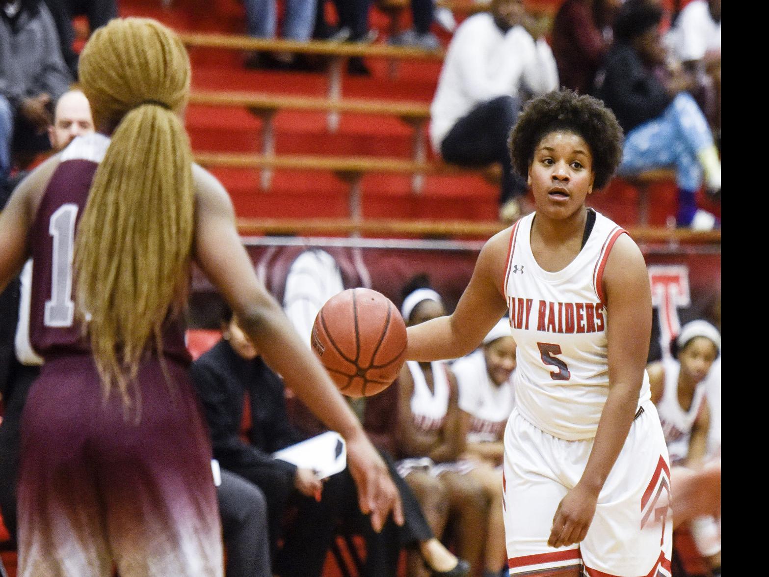 Girls Basketball Playoffs Tyler Lee Set To Take On Allen All