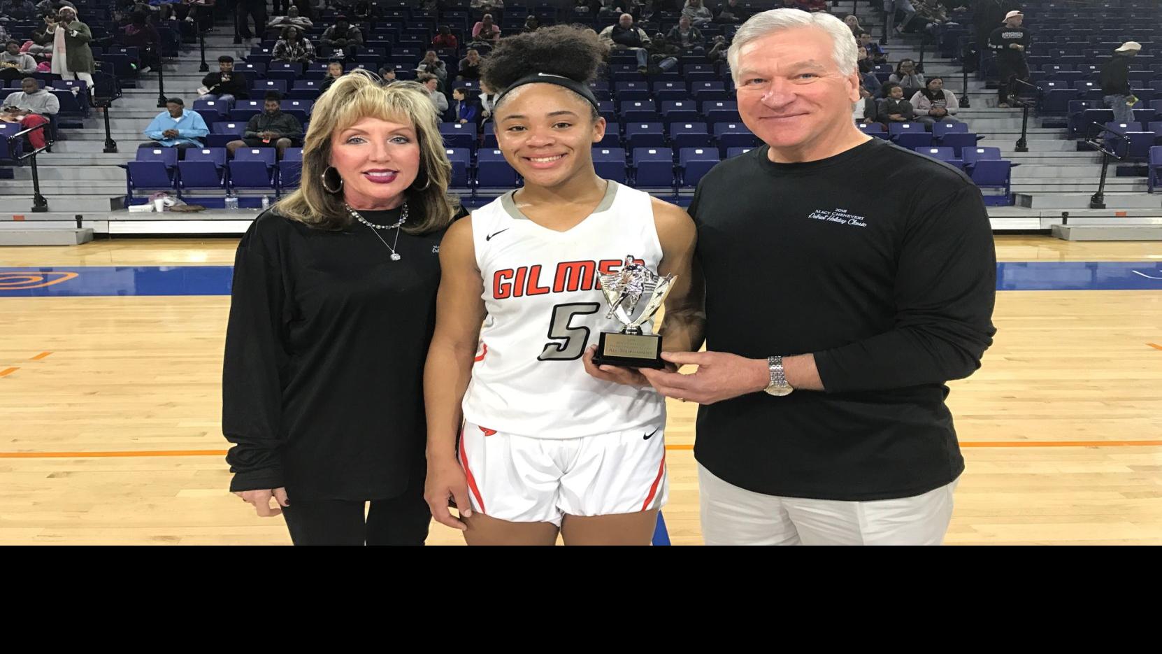 Longview S Meshia Shead A Gilmer Transfer Signs To Play