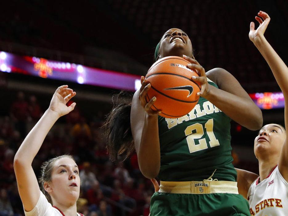 Brown Cox Help No 4 Baylor Roll Past Iowa State 79 50 College