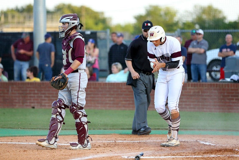 Whitehouse sweeps Ennis, moves on to regional quarterfinals, Sports