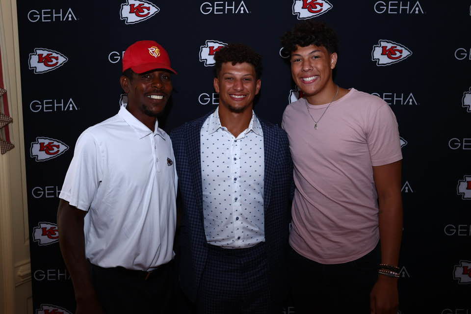 Mahomes earns MVP contract; Whitehouse grad signs for $503 million ...