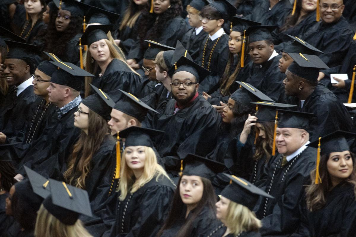More Than 600 Students Graduate From Tjc At Fall 2018 Commencement
