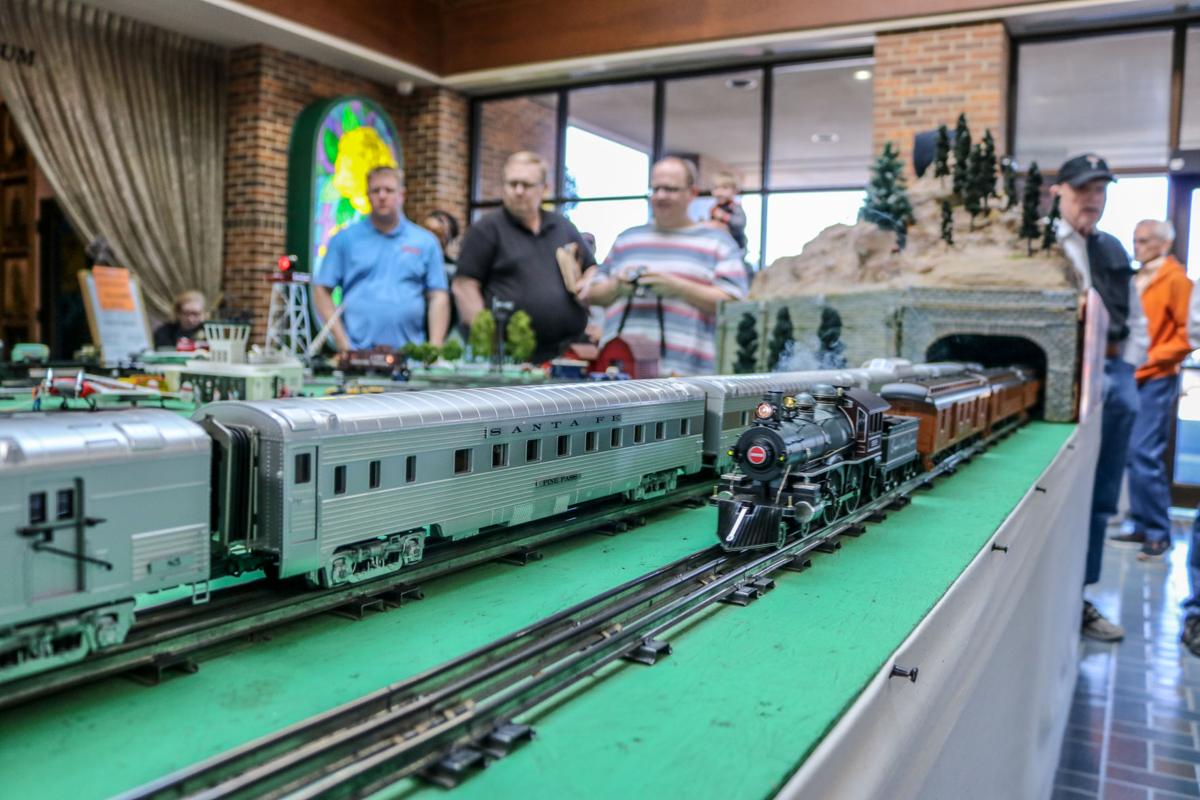 Annual train show brings collectors, East Texas families to Rose Garden