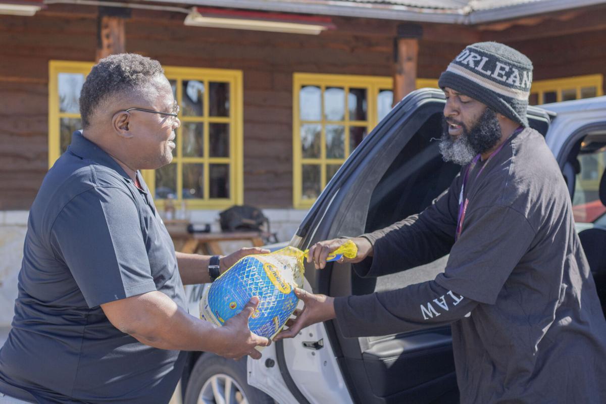Local Ministries and Rudy's BBQ collaborate to give out turkeys for community