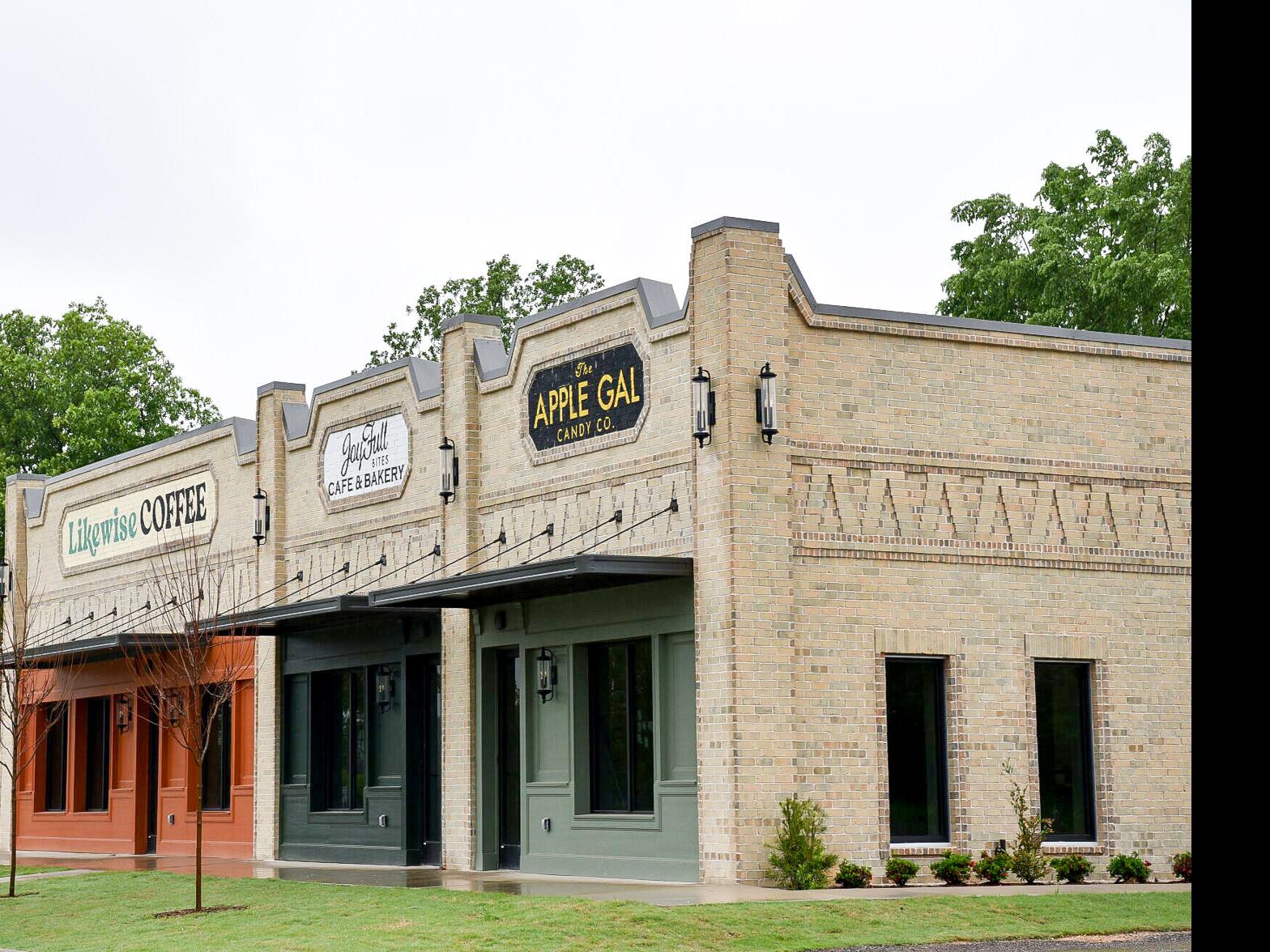 Pottery Barn opens new store in the Mosaic District