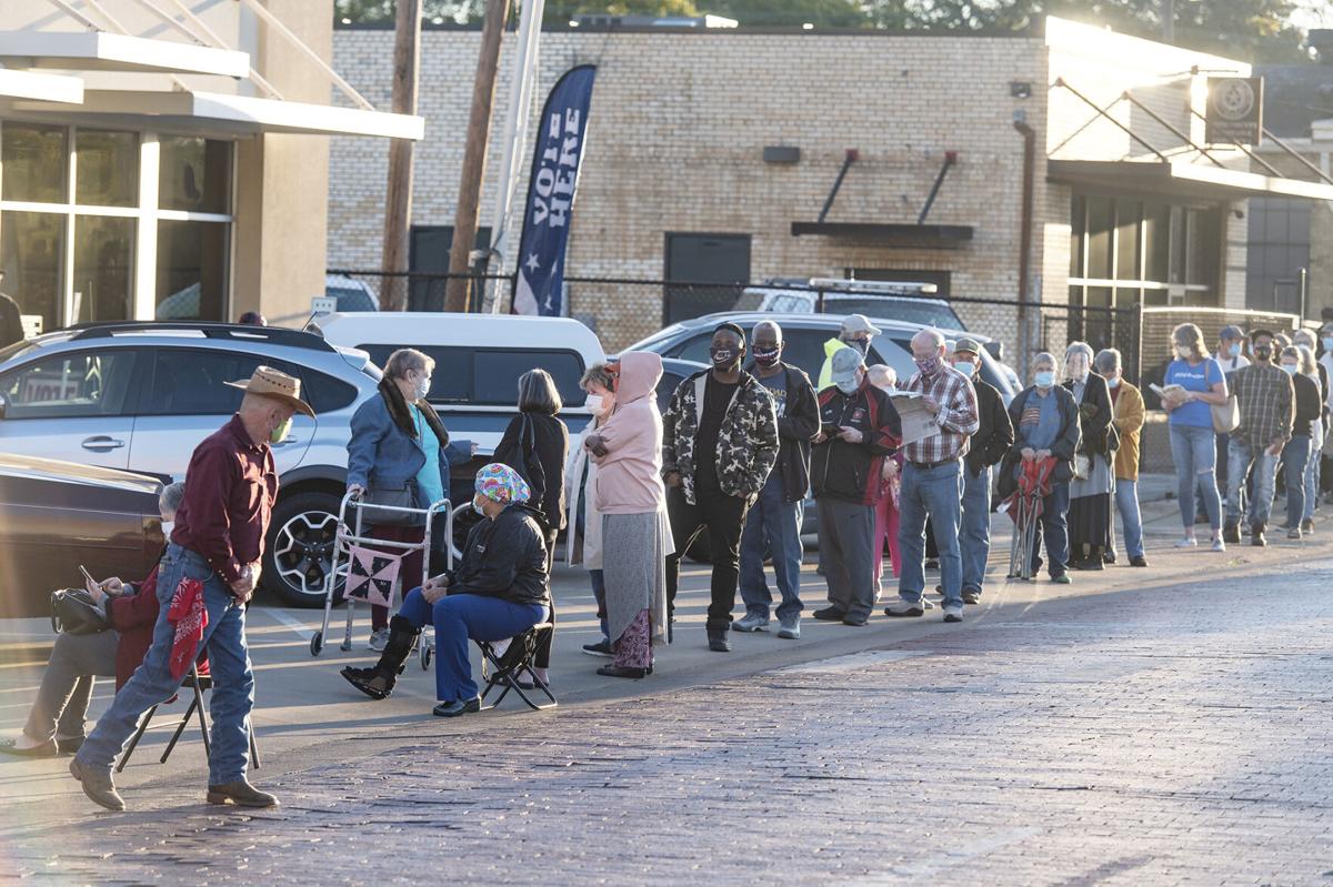 10142020_tmt_news_early_voting_03web.jpg
