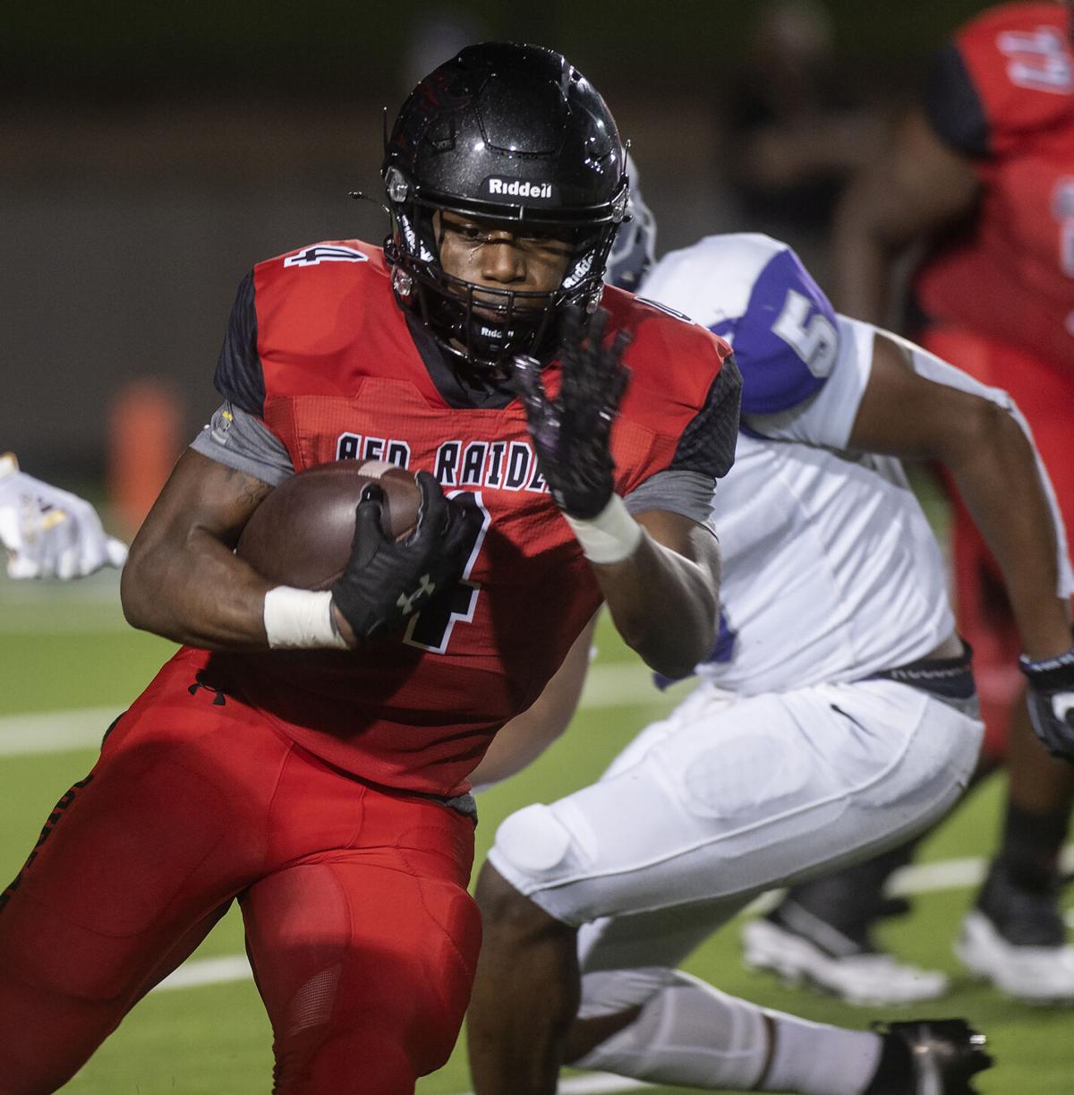 09262020_tmt_sport_tyler_legacy_football_17web.jpg
