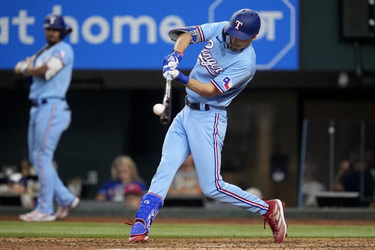 Semien, Seager help Rangers sweep M's, Sports