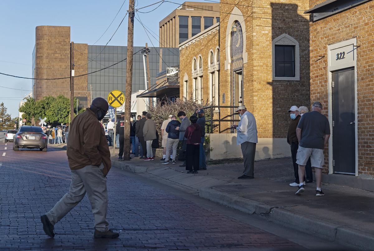 10142020_tmt_news_early_voting_05web.jpg