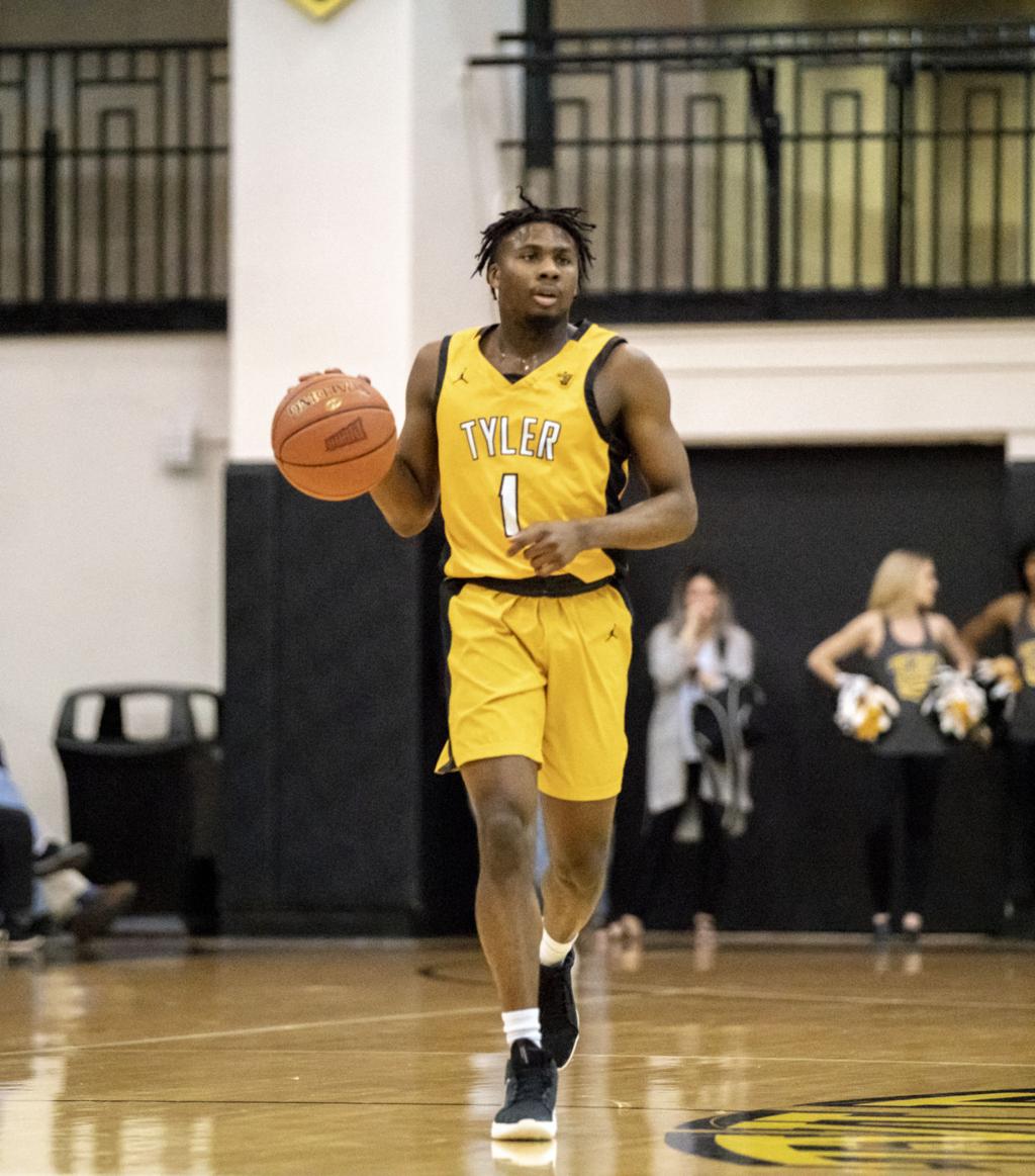 Apaches Honored Tjc S Shahada Wells Mike Marquis Earn Top Honors