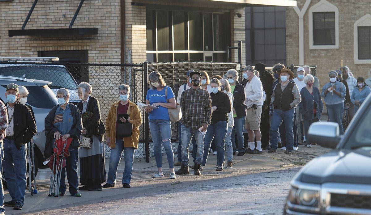 10142020_tmt_news_early_voting_08web.jpg